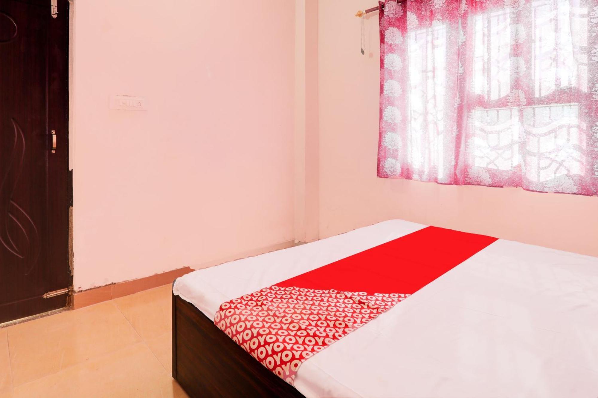 Oyo Flagship Shine Hotel Chinhat Luaran gambar
