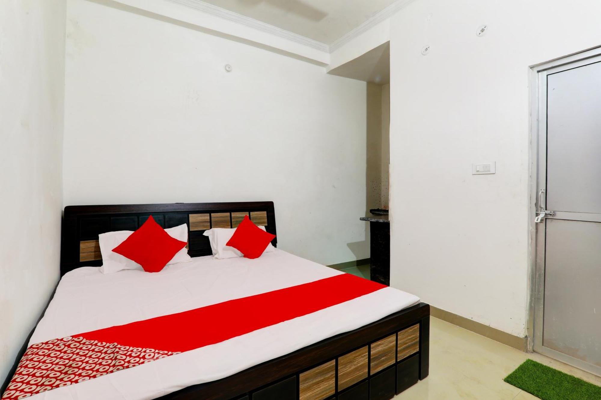 Oyo Flagship Shine Hotel Chinhat Luaran gambar