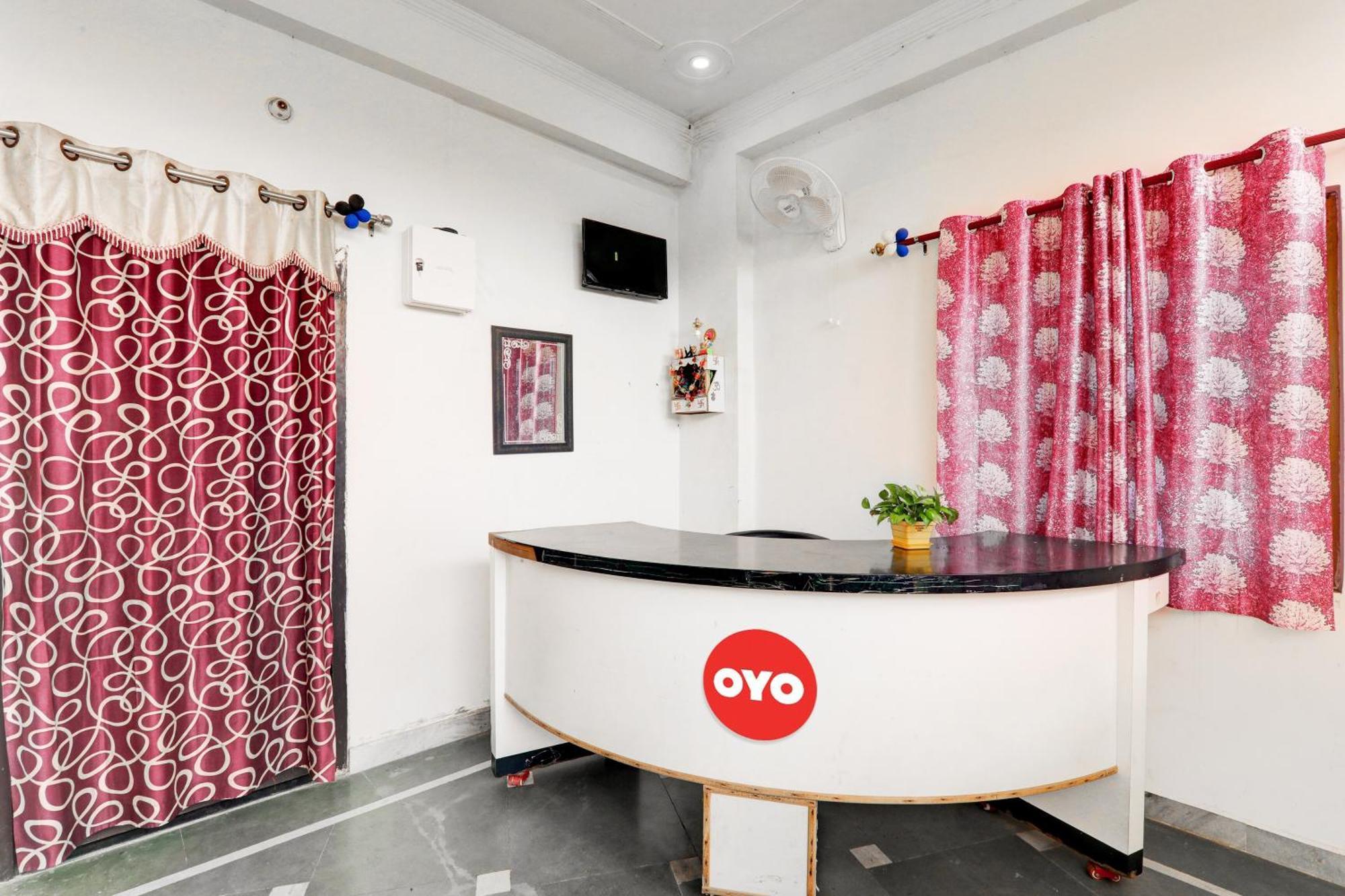 Oyo Flagship Shine Hotel Chinhat Luaran gambar